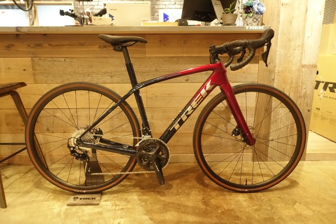 TREK 2022モデル Domane SL 5(トレック ドマーネ)はロングライドに最適