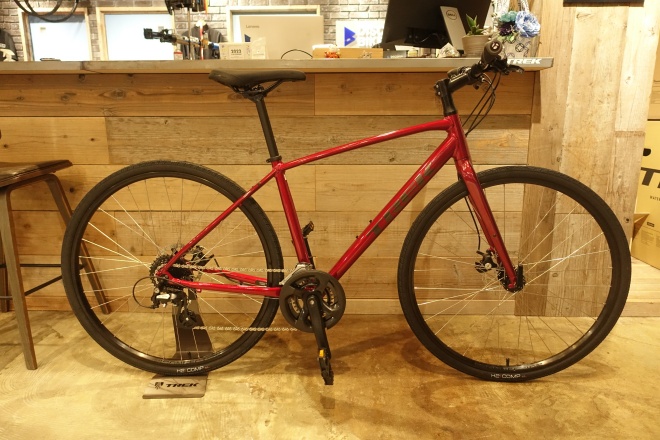 定番NEWクロスバイク　トレック TREK FX1 自転車本体